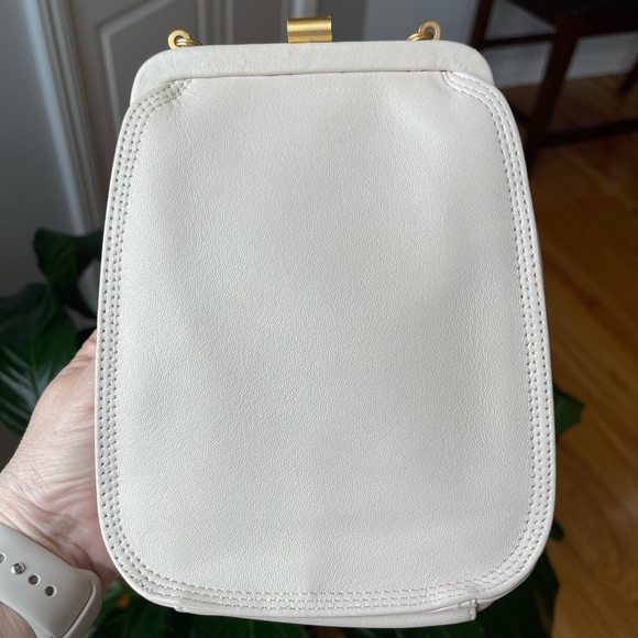 Liz Claiborne ivory cream leather bag with gold chain formal date night office - Picture 10 of 16